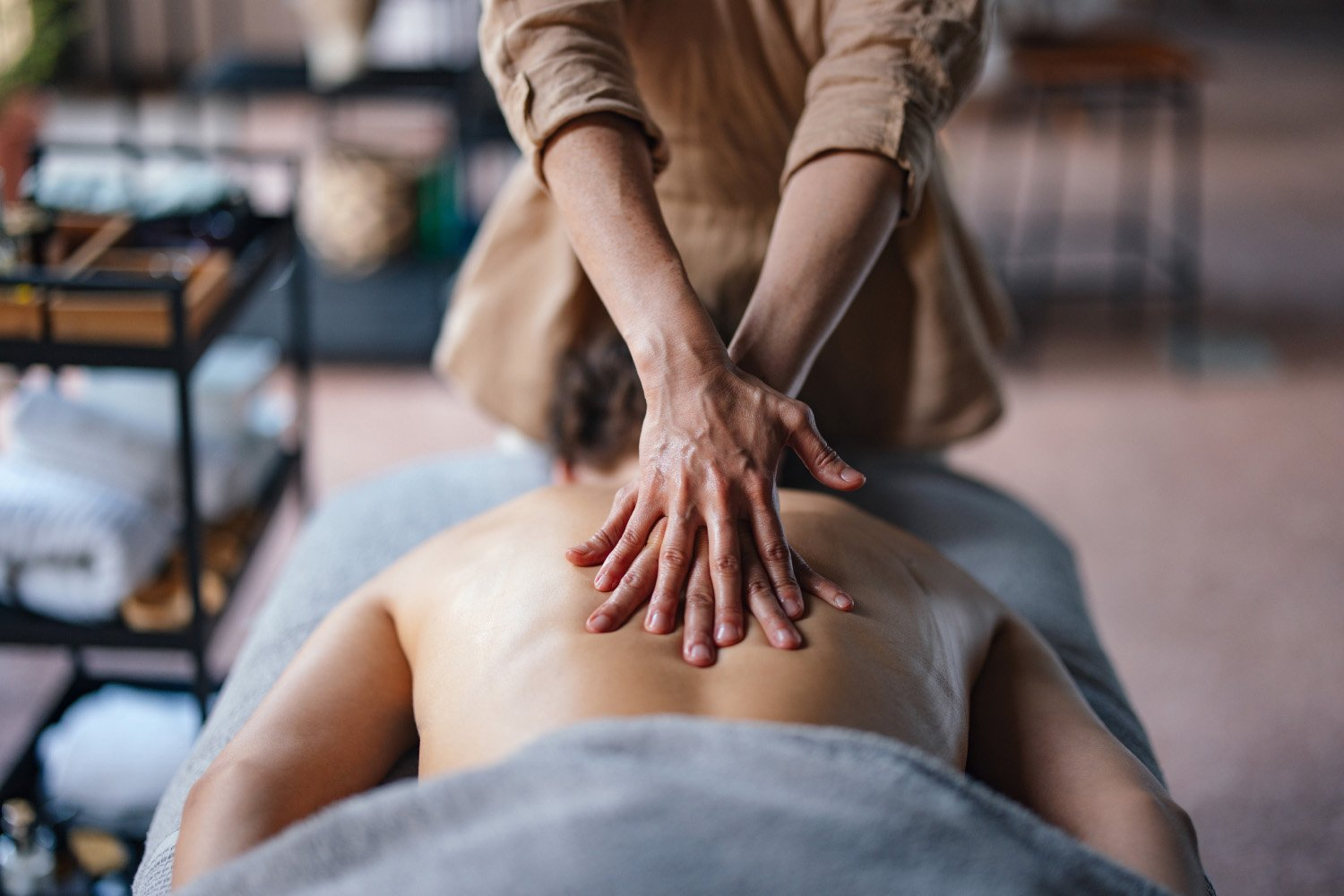 5 Signs Your Body Needs a Therapeutic Massage